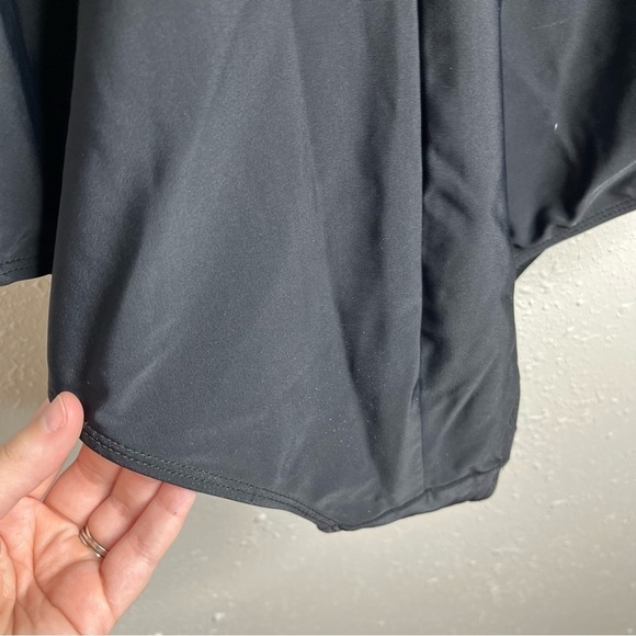 Torrid Swimsuit 2X One Piece Black Puff Short Sleeves Retro Inspired Wireless - Picture 7 of 7